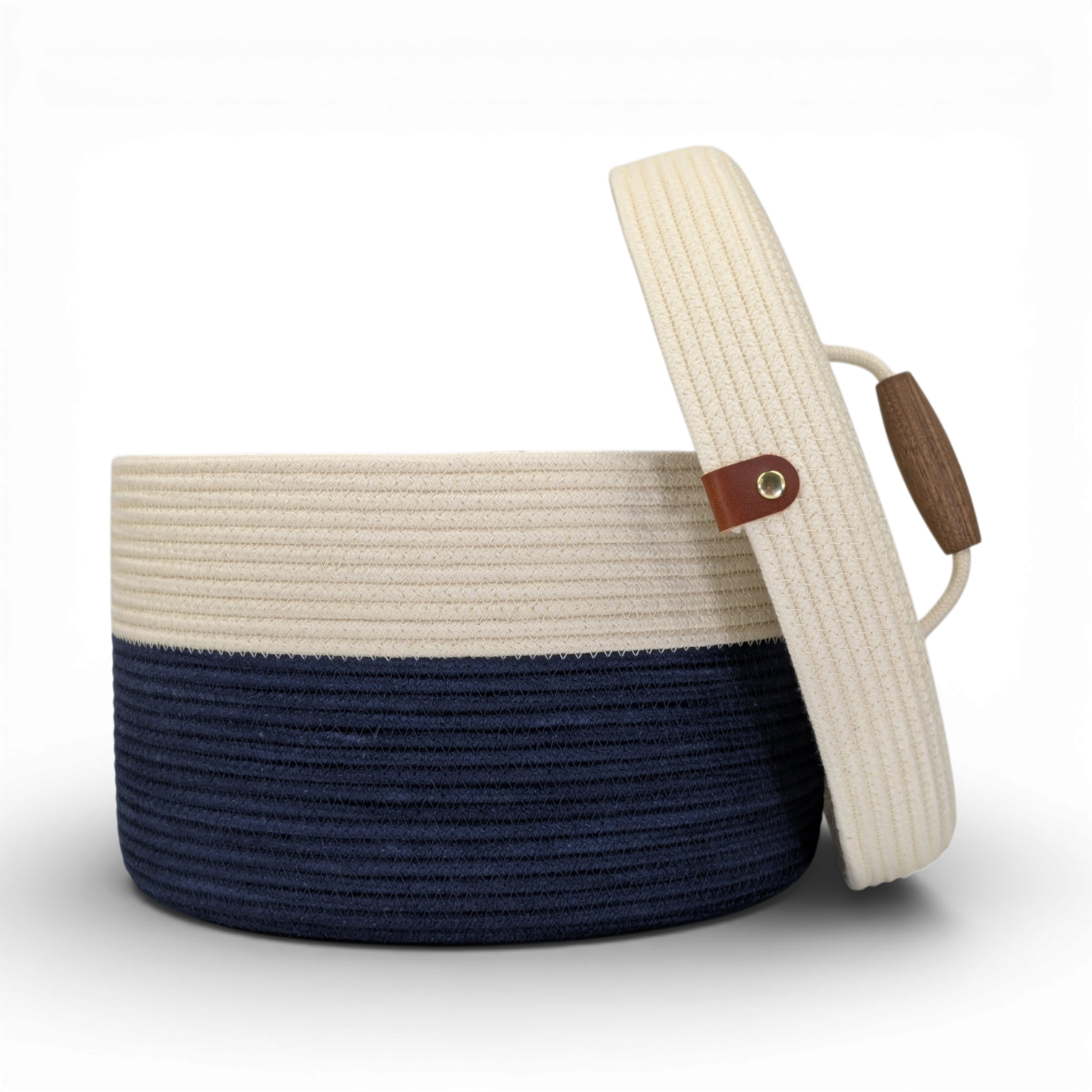 Delphinium w/ Rope Lid, Wood Handle